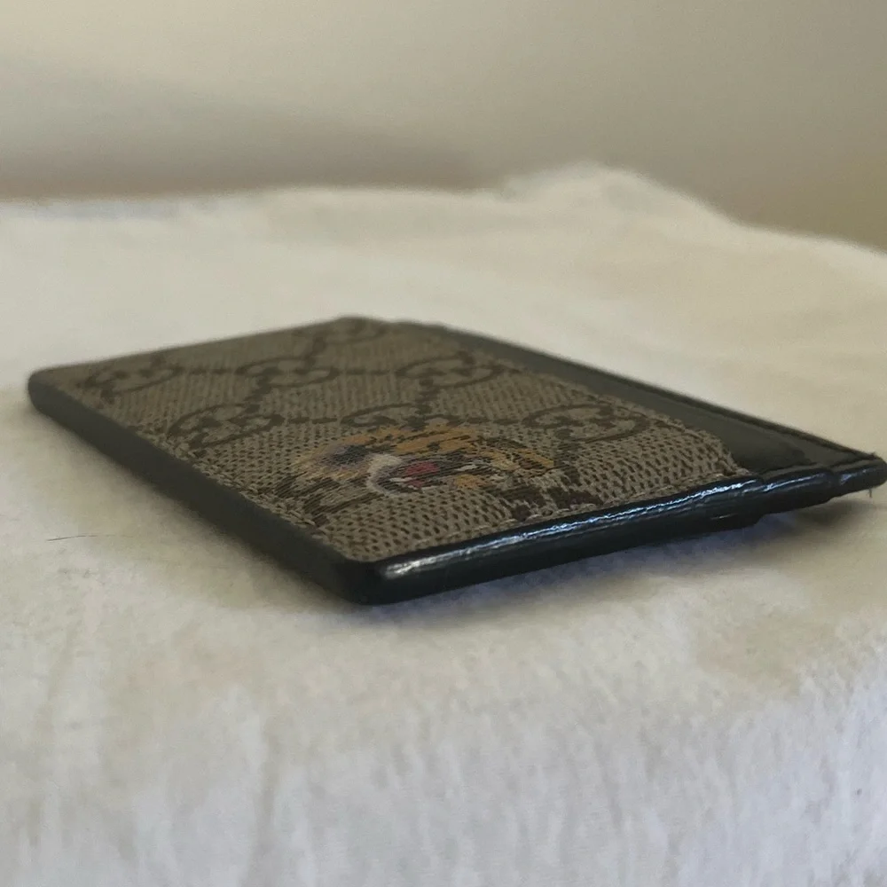 Gucci GG Supreme Monogram Tiger Print Card Holder Ltd Ed Dust bag,Box